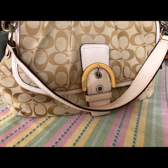 SOLD!! So Cute Coach Beige & Pink accents handbag! - Picture 7 of 7